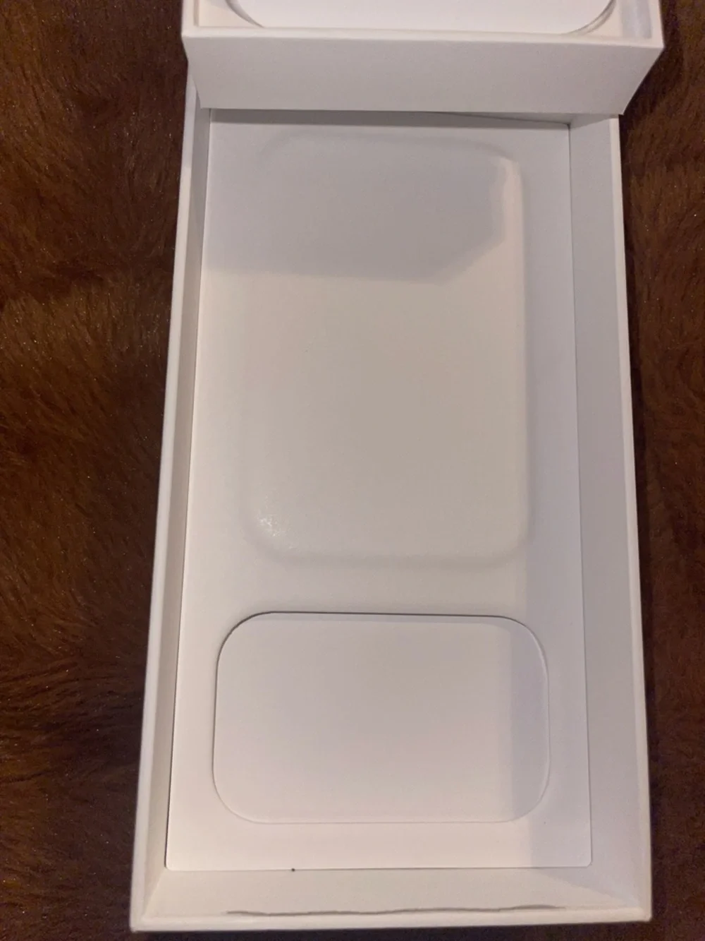 Apple iPhone 17 pro max empty Box - Silver 256GB with paper inserts. Intact seal